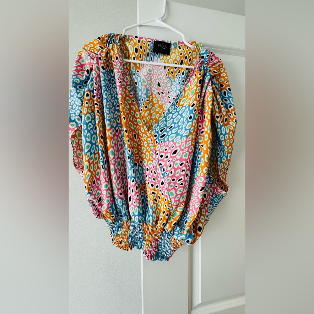 Colorful Multicolor V-Neck Smocked Waist Women's Top - Picture 6 of 8